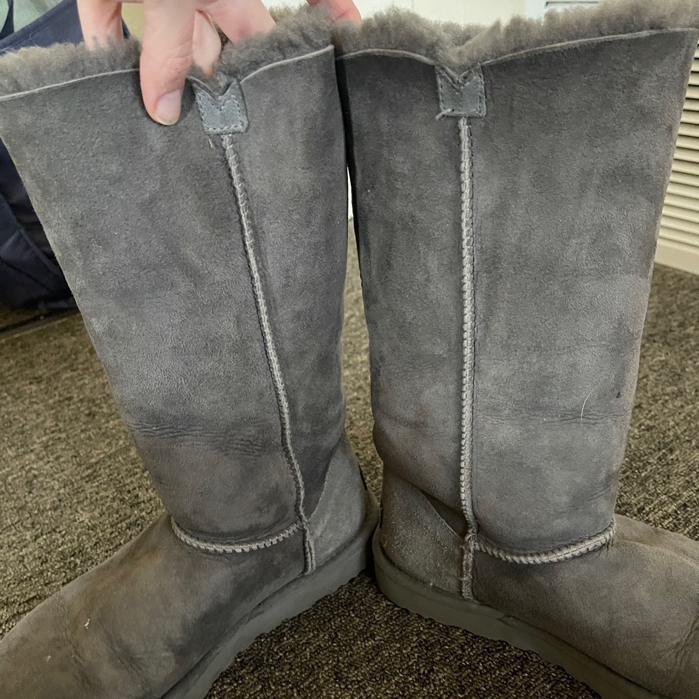 UGG Women’s 7 Bailey Button Triplet Triple Button Gray Classic Tall Boots size 7 - Picture 5 of 14